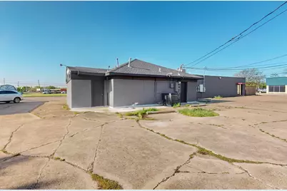 630 Dalworth Street, Grand Prairie, TX 75050 - Photo 36