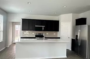 1713 Mdw Crst Dr, Aubrey, TX 76227 - Photo 4