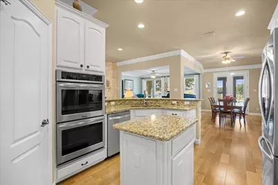 2101 W Emerald Bend Court, Granbury, TX 76049 - Photo 14