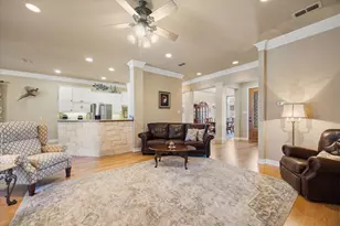 2101 W Emerald Bend Ct, Granbury, TX 76049 - Photo 6