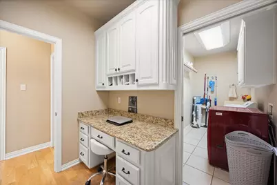 2101 W Emerald Bend Court, Granbury, TX 76049 - Photo 8