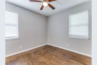 512 Bluebonnet Drive, Hurst, TX 76053 - Photo 8