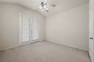 8732 Laurel Canyon Rd, Irving, TX 75063 - Photo 22