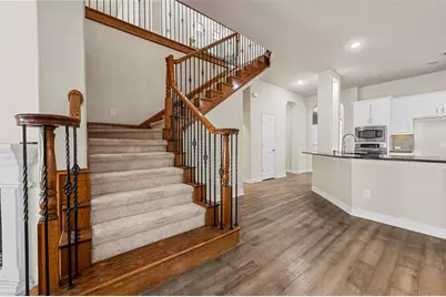 8732 Laurel Canyon Road, Irving, TX 75063 - Photo 10