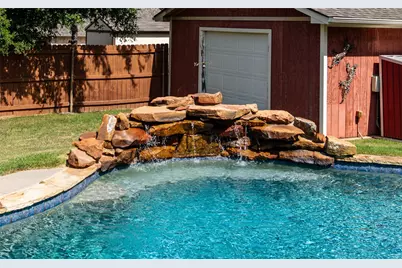 814 Haynie Drive, Runaway Bay, TX 76426 - Photo 36