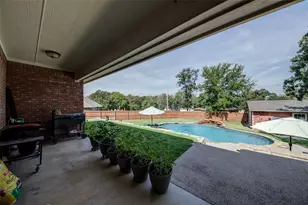 814 Haynie Dr, Runaway Bay, TX 76426 - Photo 12