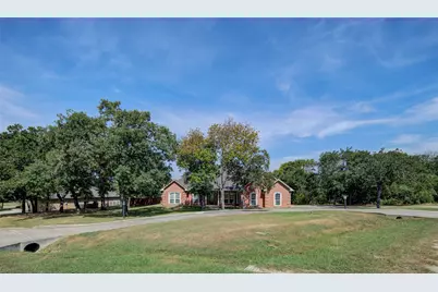 814 Haynie Drive, Runaway Bay, TX 76426 - Photo 20