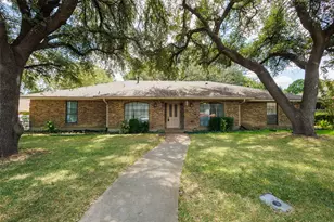 1426 Marlene Pl, DeSoto, TX 75115 - Photo 1