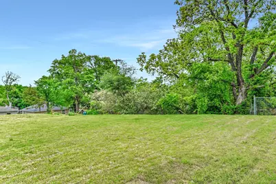 419 E Hull Street, Denison, TX 75021 - Photo 18