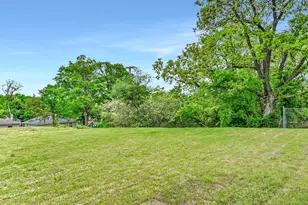 419 E Hull St, Denison, TX 75021 - Photo 18