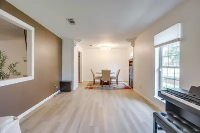 441 W Pleasantview Drive, Hurst, TX 76054 - Photo 6