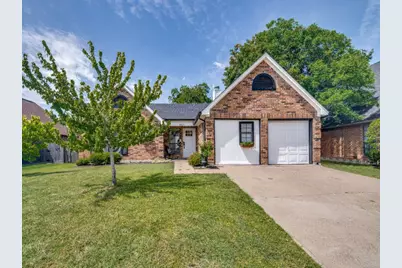 8421 Liberty Lane, Rowlett, TX 75089 - Photo 2