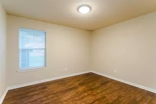 616 W Denton St, Ennis, TX 75119 - Photo 18
