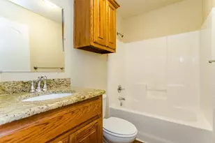616 W Denton St, Ennis, TX 75119 - Photo 22