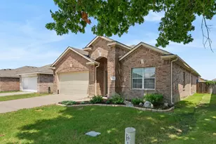 1710 Twin Hills Way, Princeton, TX 75407 - Photo 2