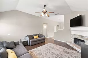 106 Fallen Rock Dr, Waxahachie, TX 75165 - Photo 8