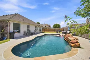 106 Fallen Rock Dr, Waxahachie, TX 75165 - Photo 24