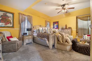 663 E Sandra Ln, Grand Prairie, TX 75052 - Photo 20
