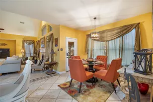 663 E Sandra Ln, Grand Prairie, TX 75052 - Photo 18