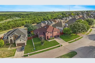 663 E Sandra Lane, Grand Prairie, TX 75052 - Photo 28