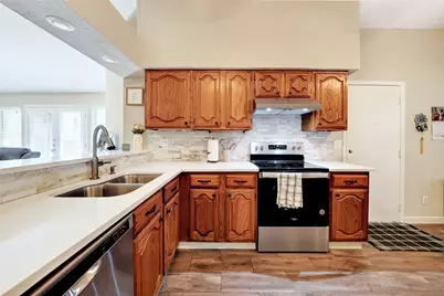 5814 Winell Drive, Garland, TX 75043 - Photo 10