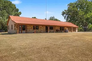 1816 Co Rd 2040, Ravenna, TX 75476 - Photo 6