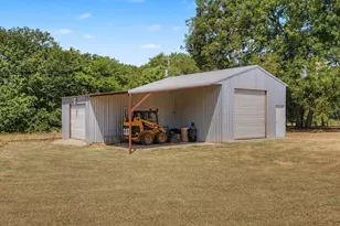 1816 Co Rd 2040, Ravenna, TX 75476 - Photo 34