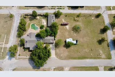 720-B E Leslie Street, Hamilton, TX 76531 - Photo 32