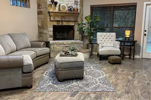 1407 Lauren Ln, Granbury, TX 76048 - Photo 4