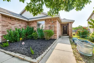 5440 Cameron Dr, Grand Prairie, TX 75052 - Photo 2