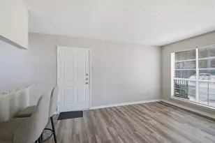 18333 Roehampton Dr, Dallas, TX 75252 - Photo 2