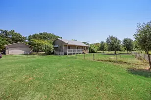 13905 Debbie Ln, Quinlan, TX 75474 - Photo 10
