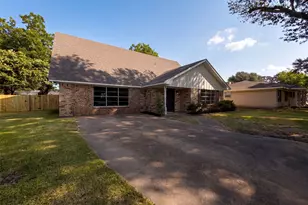 504 Love Cir, Corsicana, TX 75110 - Photo 16