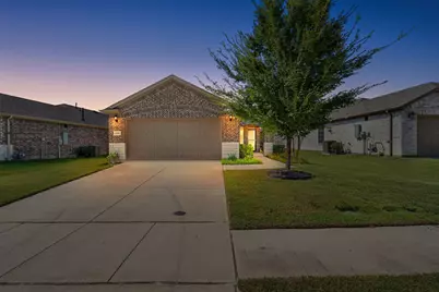 1104 Rough Hollow Drive, McKinney, TX 75071 - Photo 2