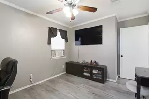 1010 Denton Dr, Euless, TX 76039 - Photo 12