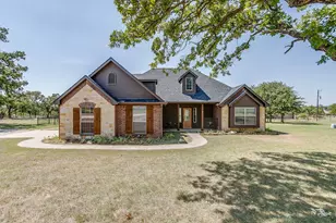 550 Sandlin Ln, Springtown, TX 76082 - Photo 1