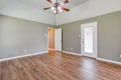550 Sandlin Lane, Springtown, TX 76082 - Photo 22
