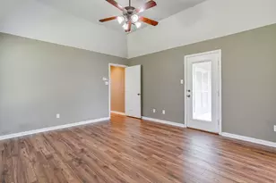 550 Sandlin Ln, Springtown, TX 76082 - Photo 22