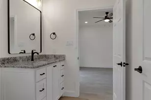 813 SW 28th St, Mineral Wells, TX 76067 - Photo 24