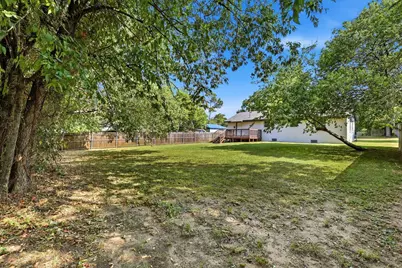 214 E Evans Street, Pilot Point, TX 76258 - Photo 12