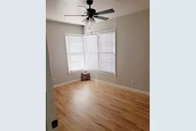 615 W Nash Street, Grapevine, TX 76051 - Photo 6
