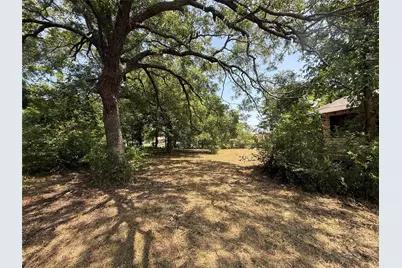 204 W Maple Street, Whitewright, TX 75491 - Photo 8
