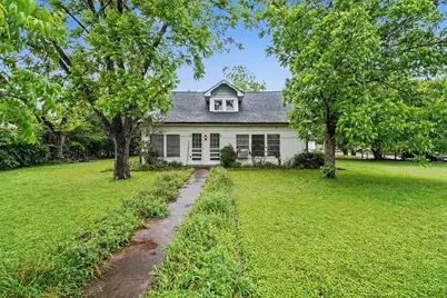 506 Woodard Avenue, Cleburne, TX 76033 - Photo 1