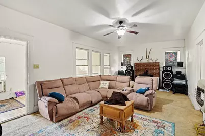 506 Woodard Avenue, Cleburne, TX 76033 - Photo 2