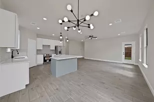 5700 Barkridge Dr, Granbury, TX 76048 - Photo 6