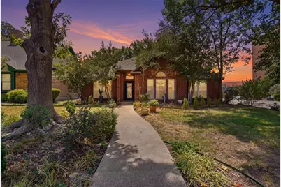 2229 Weatherbee Street, Fort Worth, TX 76110 - Photo 2