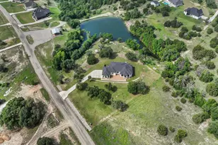 1050 Kingsley Ct, Weatherford, TX 76087 - Photo 4