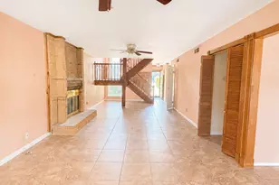 1734 Hartford Dr, Carrollton, TX 75007 - Photo 2