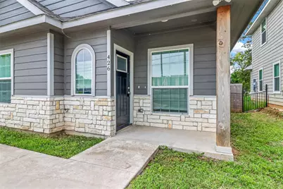 426 W Coffin Street, Denison, TX 75020 - Photo 2
