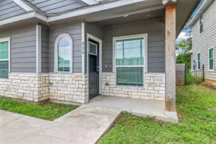 426 W Coffin St, Denison, TX 75020 - Photo 2